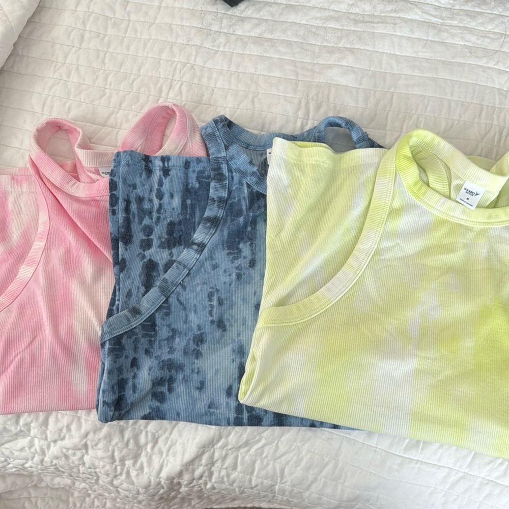 Set of 3 Old Navy Activewear Tanks